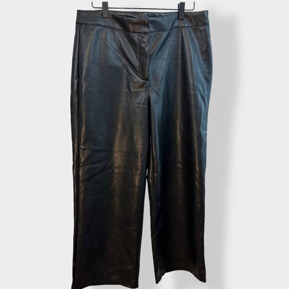 Bagatelle High Waist Faux Leather Cropped Pants Size Medium - Picture 2 of 4